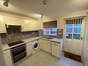 KITCHEN- click for photo gallery